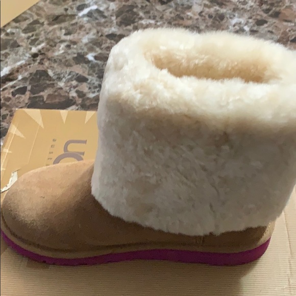 Women ugg boots - Picture 3 of 7